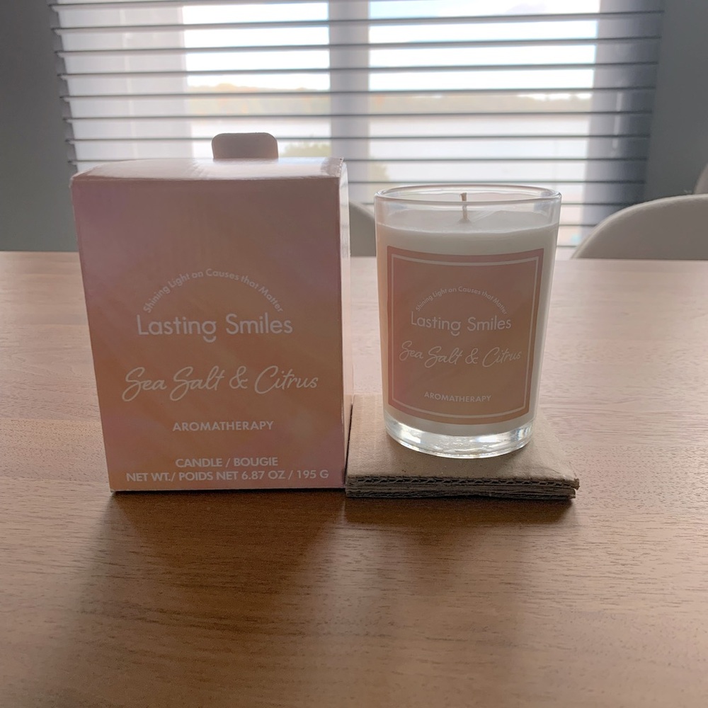 Bundle 3/$25 Lasting Smiles Sea Salt & Citrus aromatherapy soy candle.